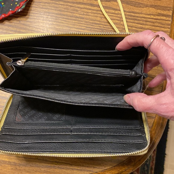 Steve Madden Yellow Crocodile Embossed Wristlet - Picture 2 of 2